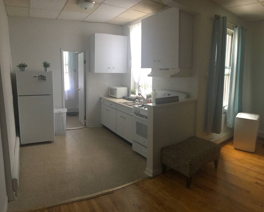 Shared full functioning kitchen