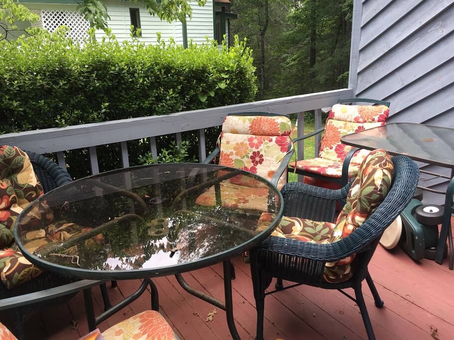 Front deck