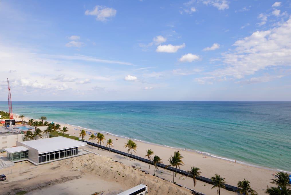 It has panoramic views of the Atlantic Ocean and intercostal waterways
