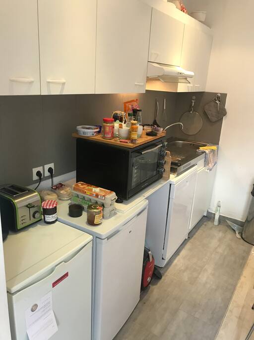 Fully equipped kitchen