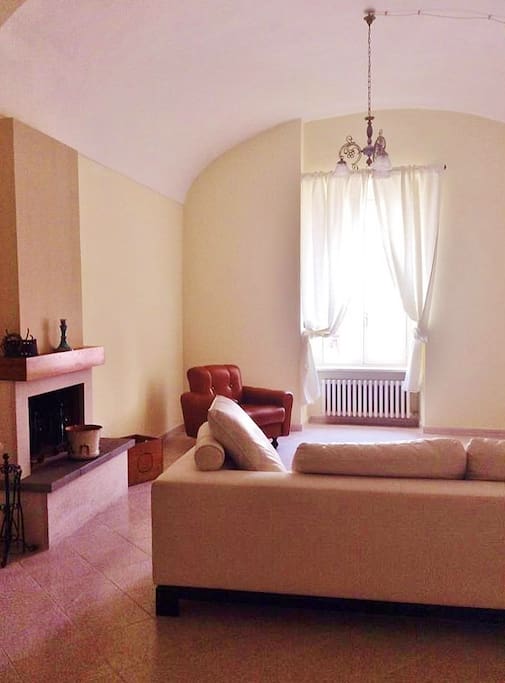 Huge entertaining room with Open fireplace and Vaulted Ceilings Perfect for hosting Events complete with a Private bar to the rear of the room.