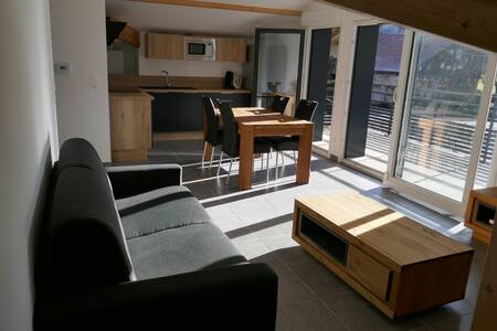 Appartement neuf au calme entre lac et montagnes