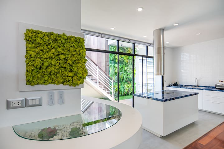 Benviar-Ambassador Suite(550sqm)#6BRoom@Chitlom gallery image 5