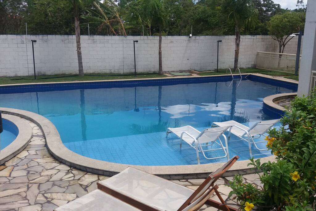 Piscina Adulto : funciona de terça a domingo até às 22h. Proibido o consumo de comidas e bebidas na área da piscina. Tomar banho com roupas apropriadas .