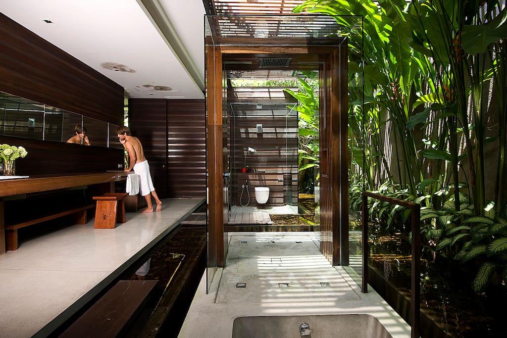 Main Bathroom