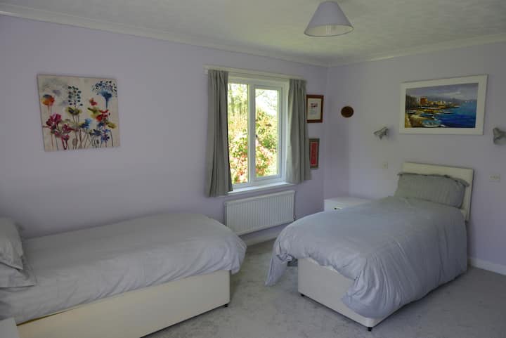 Twin / Large Double Bedroom (3), Room can be twin or double on request!