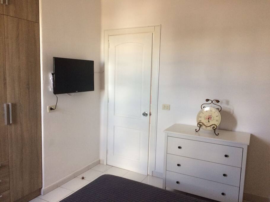 TV en el dormitorio