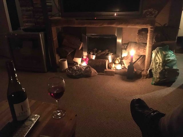 Snowdonia original Norwegian quirky chocolate box