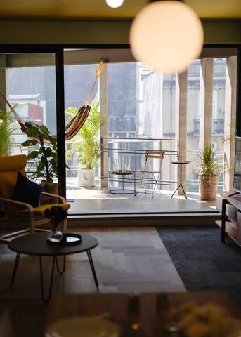 Discover the Wonder of Colonia Roma | 2BR | Patio gallery image 2