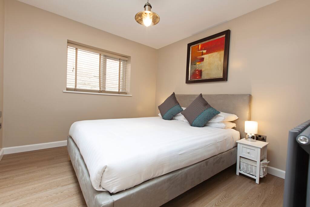 King size bed