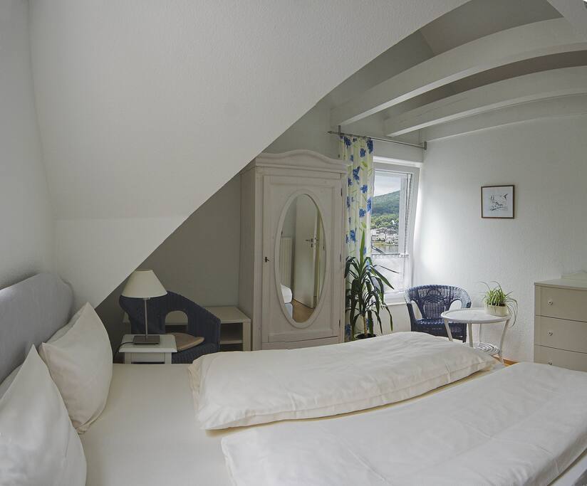 Apartment mit 1 Schlafzimmer
Schlafraum