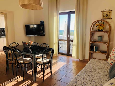 Proprietà Airbnb di successo: "Il Sassolino" on the beach Super Relax Terrace a Minturno