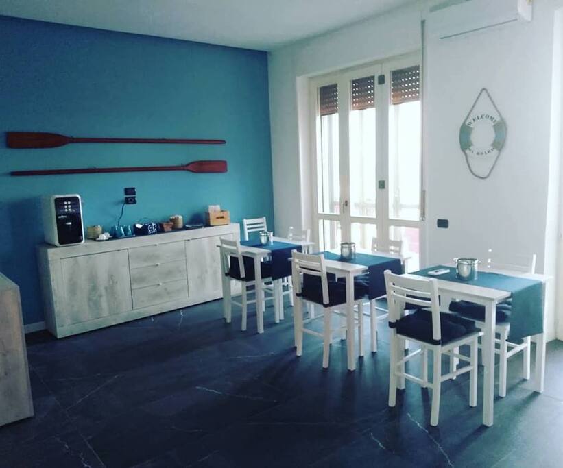La sala colazioni - breakfast room