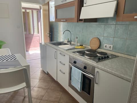 Top Airbnb: Rodin apartment by the sea in Grad Hvar
