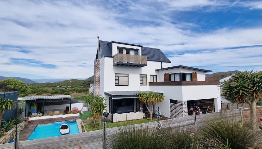 Kingfisher Beach House