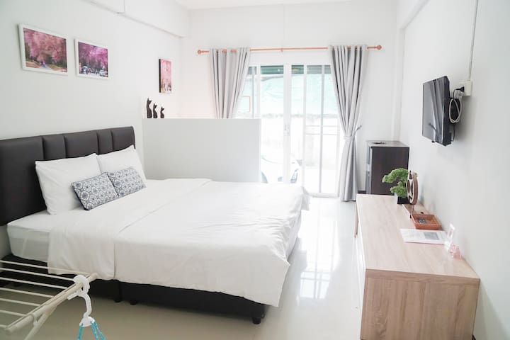 Living @ Budget room(No.1) (Baan Ploy In2)