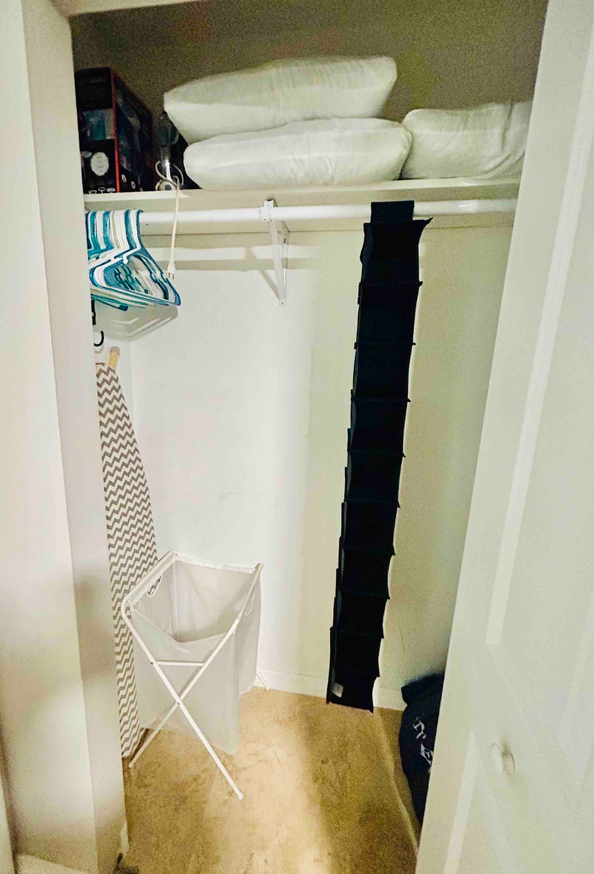 Dollap i dhomës së gjumit