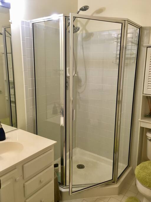 en suite bathroom