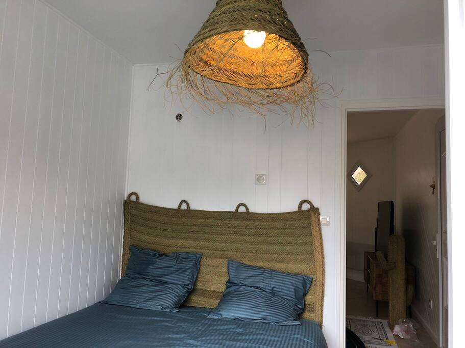 Chambre 1: Un lit en 160 cm