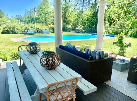 ADIRONDACK-LAKE CHAMPLAIN-HEATED POOL