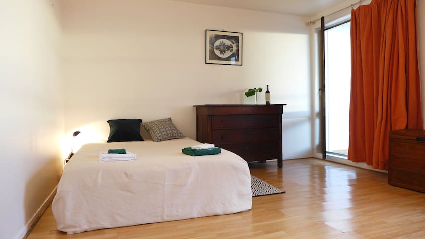 Luminous apartment Panoramic view of Sacré Coeur