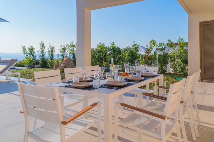 Vita Brevis – Premium Villa 1.5km from the Beach gallery image 3