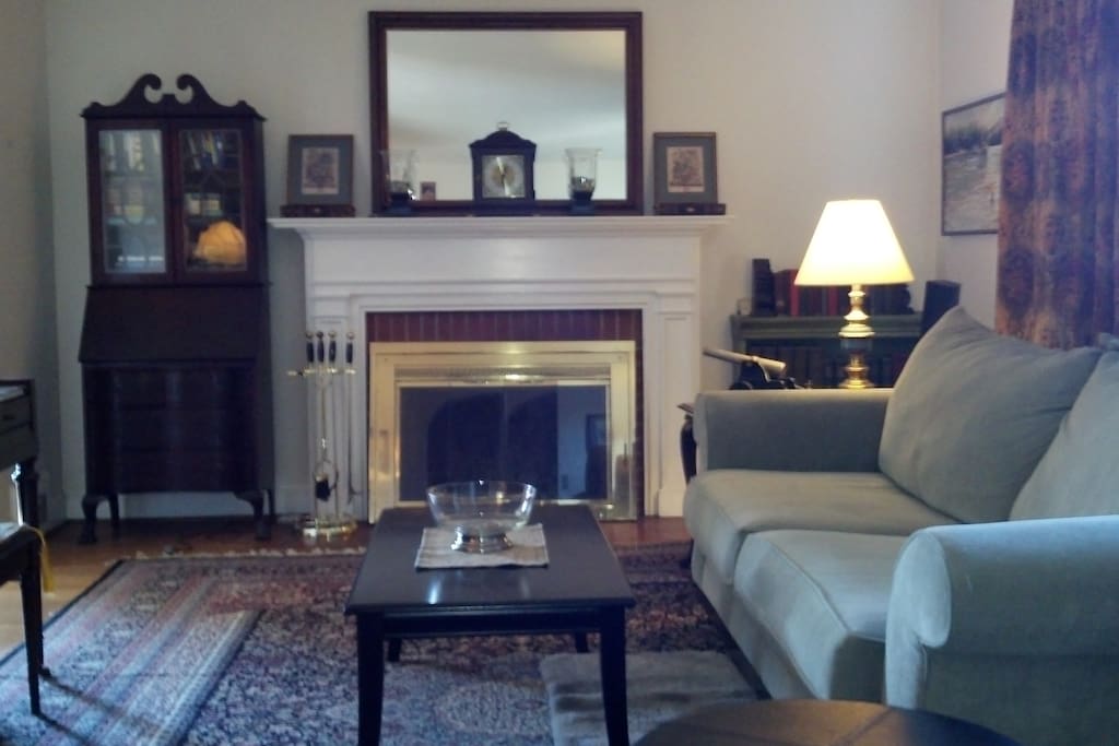 Community living room for all guests with 55" Flatscreen TV.