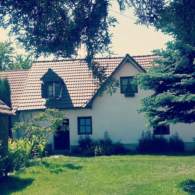 The front of the cottage