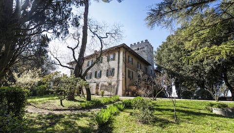 Tower Penthouse in small castle near Florence