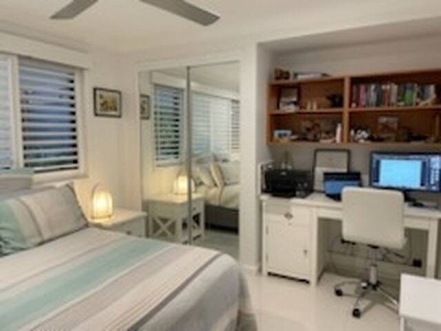 Tweed Riverside Luxury gallery image 5