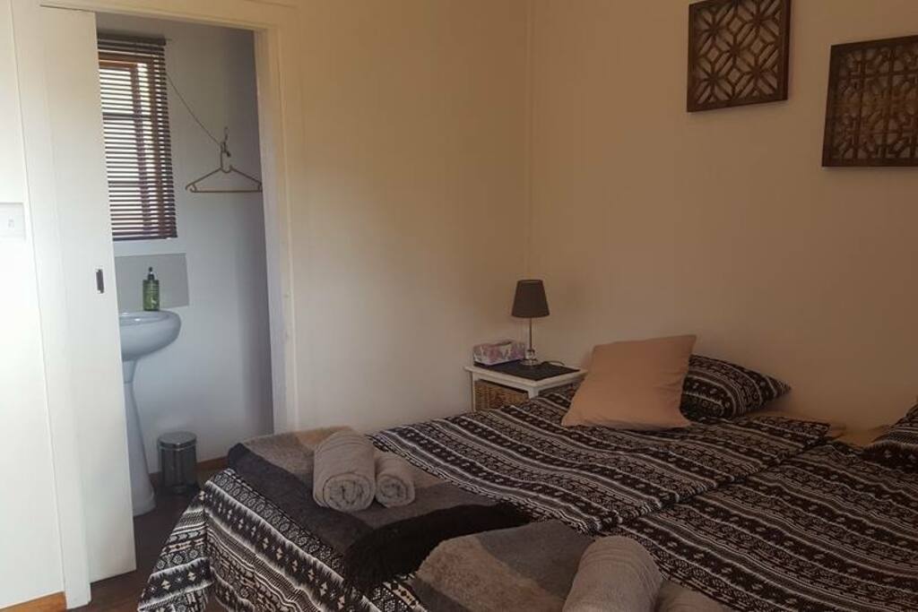 Pet friendly 2 sleeper cottages