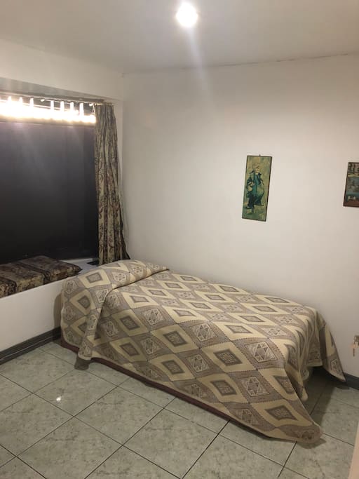 Bulk bed