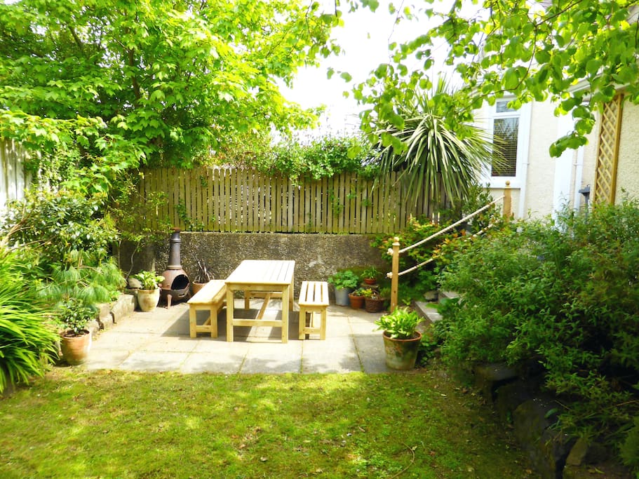 BBQ, picnic table and privacy in our "secret" garden