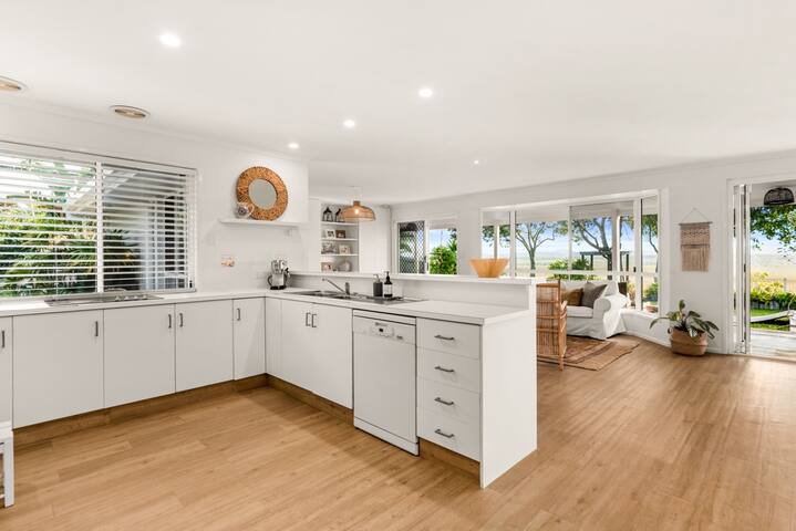 Nature views steps away from Peregian Beach gallery image 4