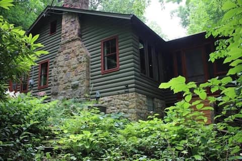 McConnells Mill, Portersville Cabin on Creek