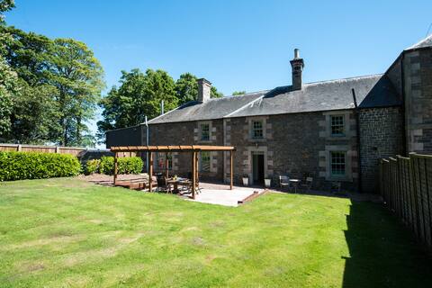 Courtyard House