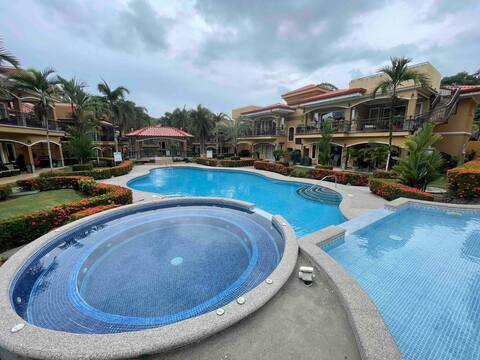Newly Renovated 3 Bedroom Condo Just north of Jaco
