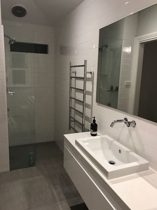 Ensuite bathroom.