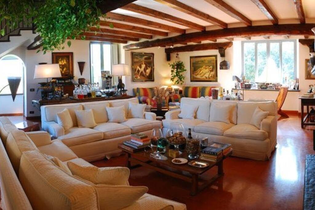 Salone