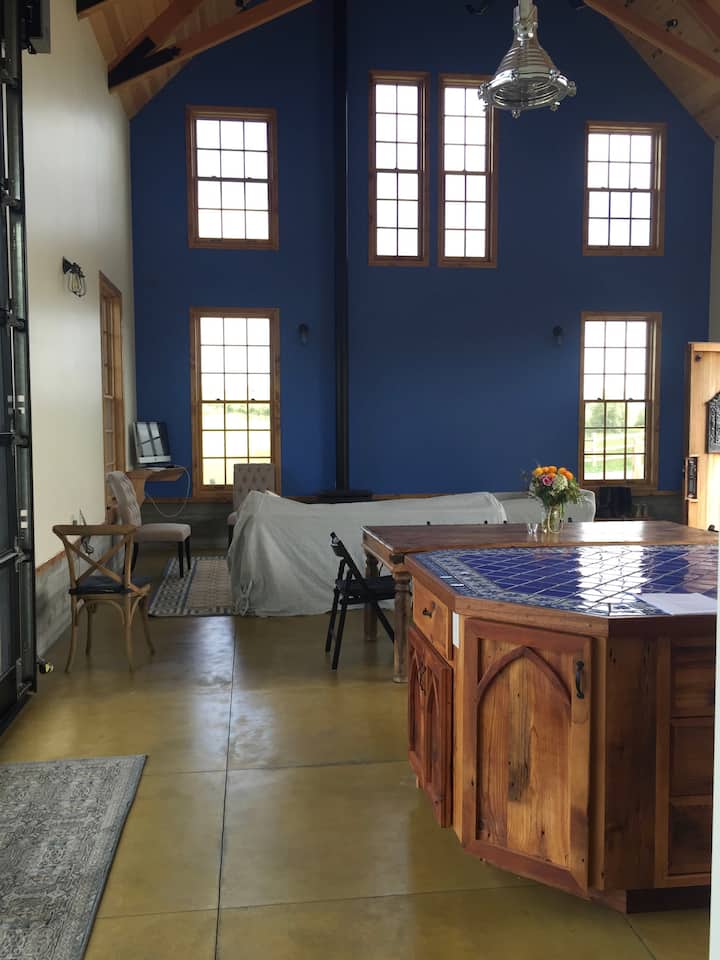 The Gatehouse Houses for Rent in Petaluma, California, United States