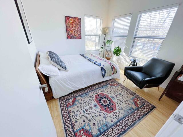 Stylish Home in East Austin near Downtown! gallery image 5