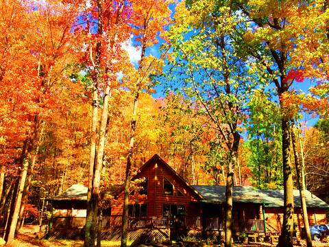 Lake View Chalet in Alpine Lake Resort