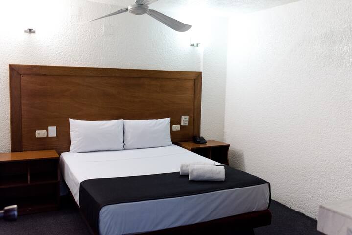 Hotel Central Irapuato managed Airbnb listing 1