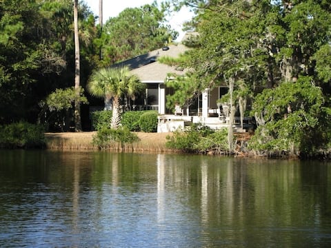 Popular Airbnb listing: Kiawah Island 3BR Beautiful Lagoon View Home, WiFi in Kiawah Island