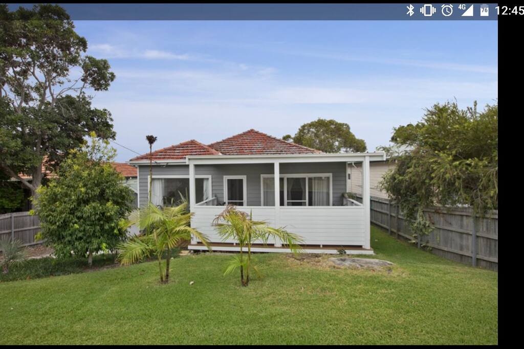 Front garden with covered deck