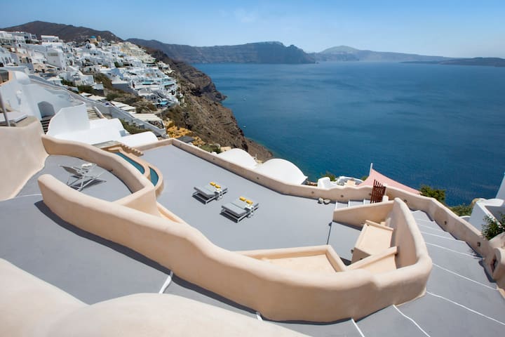 Villa Santorini 520 with private swimming pool