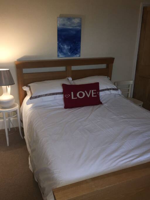 Second floor King size bedroom with sea views