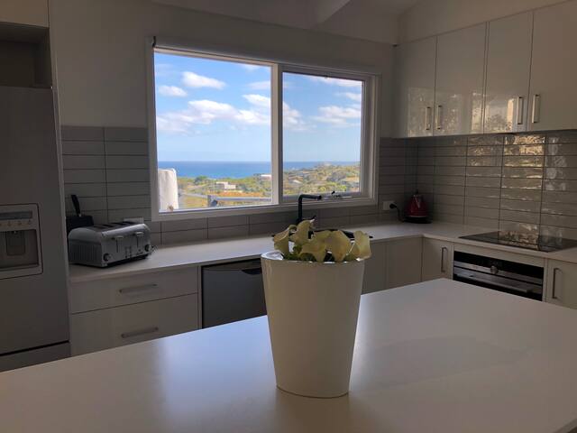 Otways Great Ocean Road beach house gallery image 3