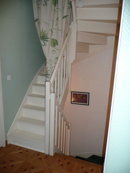 Accès à la chambre (2ème étage)