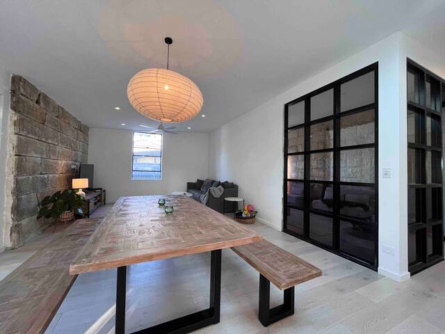 Unique and stylish house in Freshwater/Queenscliff gallery image 5